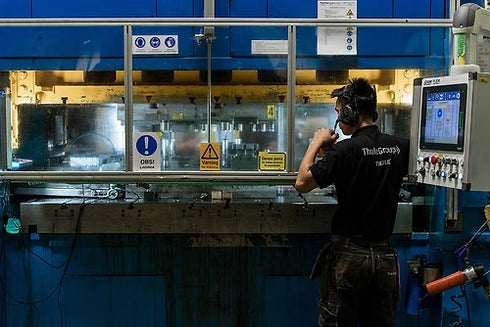 Mochila Thule Covert DSLR 24L color Dark Slate Black